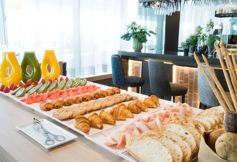 AC Hotel Madrid Feria by Marriott Desayuno
