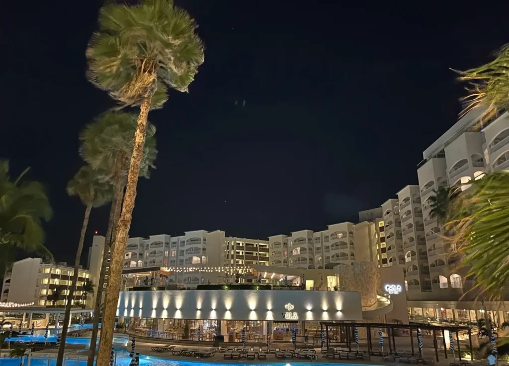 Hilton Cancún Mar Caribe-1