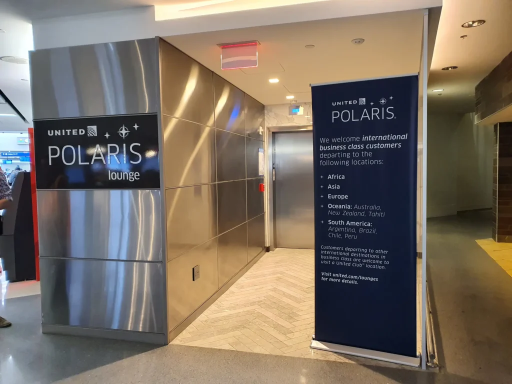 United Polaris Lounge