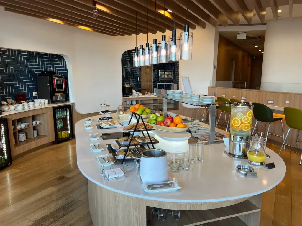 skyteam lounge-SCL